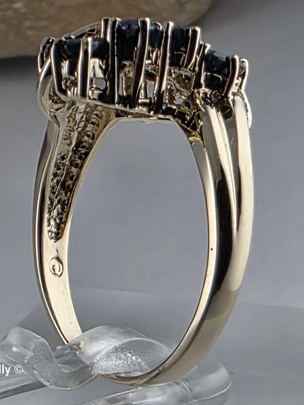 10K Yellow Gold Blue Sapphires Gemstones Ring Size 7 - Solid Gold 👌🎁